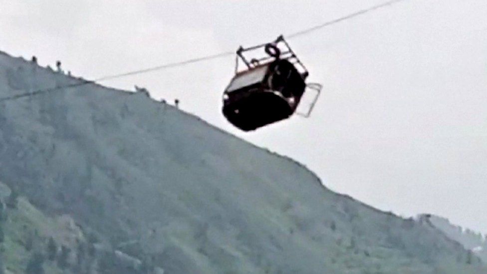 Pakistan cable car emergency: All passengers safely rescued - BBC Newsround