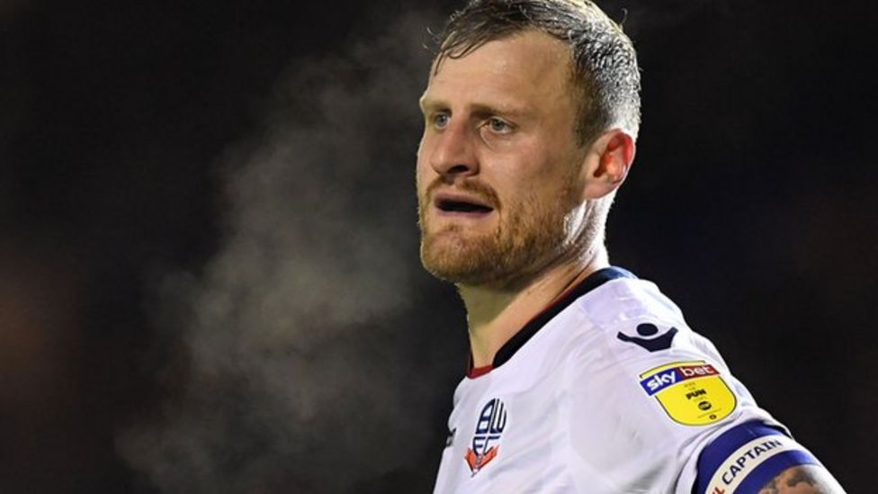 David Wheater, Tomas Egert and Callum Dolan: Oldham Athletic make ...