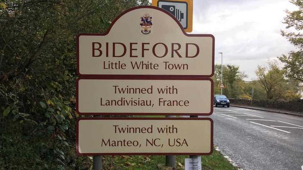 Bideford "Little White Town" sign