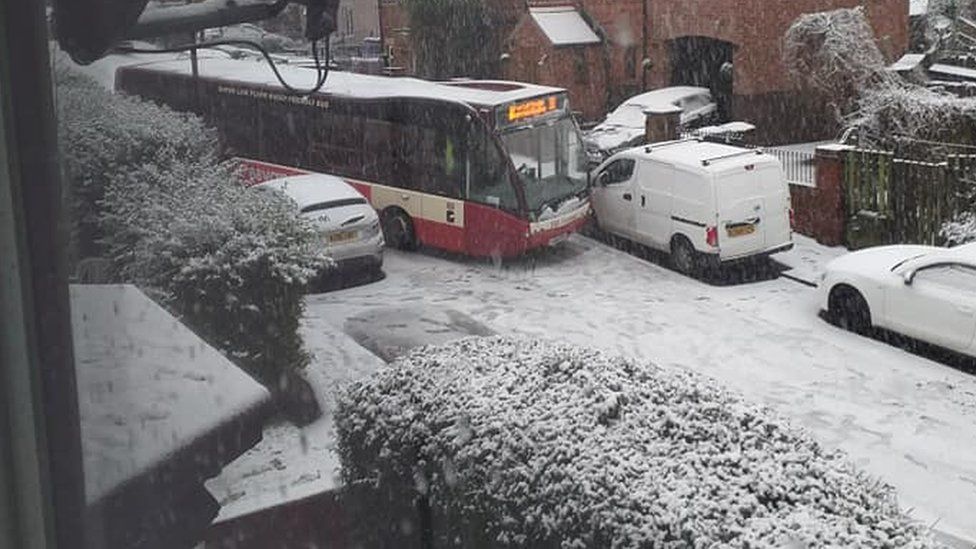Bus stuck on hill in Sheffield