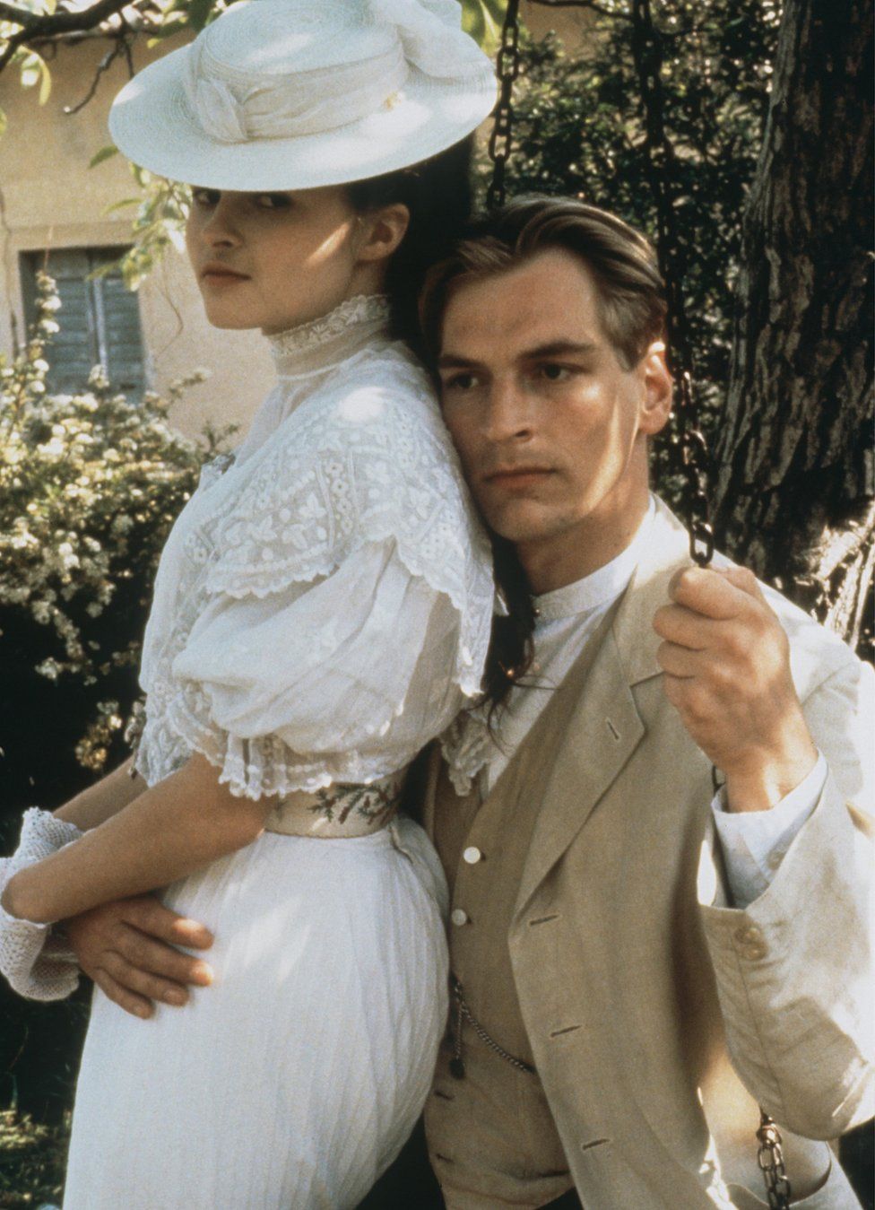 Julian Sands und Helena Bonham Carter in A Room With A View