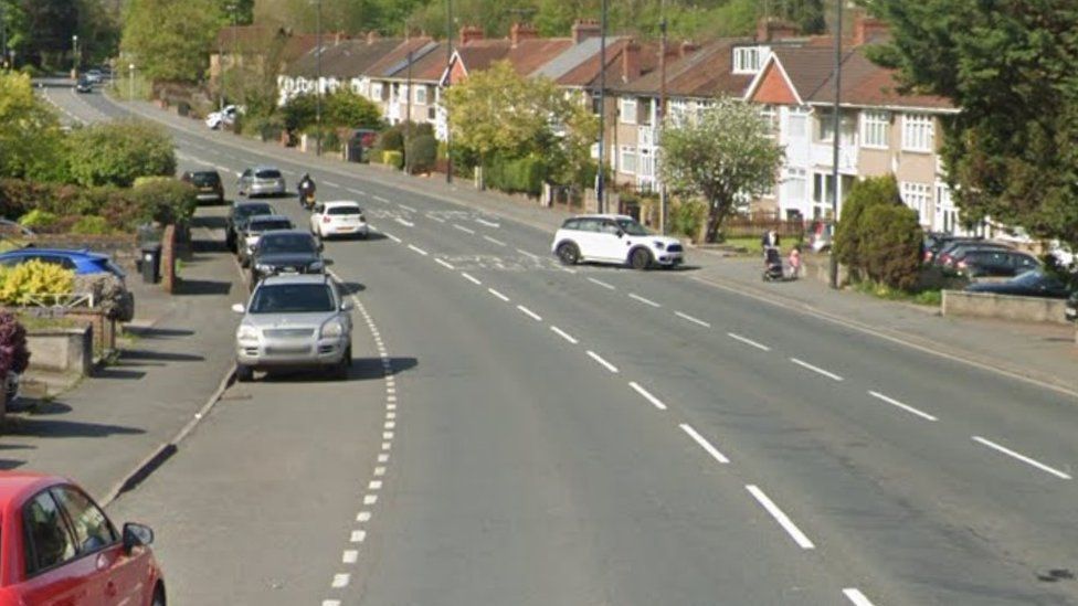 A4 Bath Road