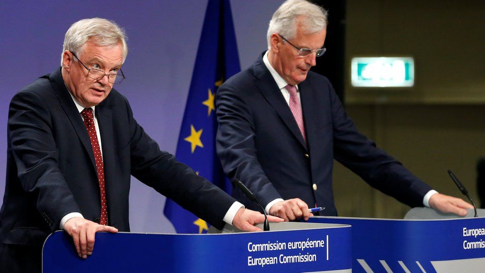 UK Brexit Secretary David Davis (L) and EU chief Brexit negotiator Michel Barnier, 20 Jul 17