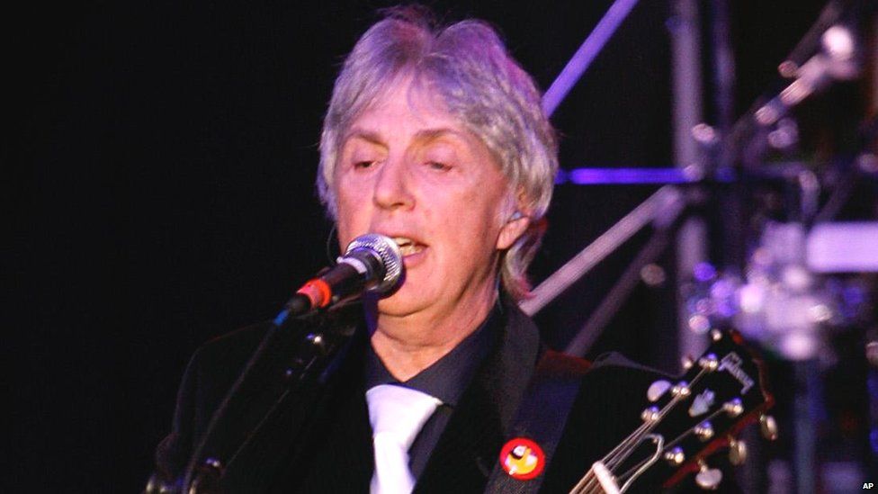 Three Dog Night singer Cory Wells dies, aged 74 - BBC News