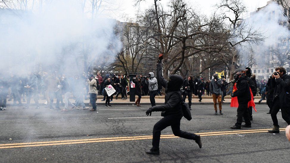 Americas Extremist Battle Antifa V Alt Right Bbc News 7940