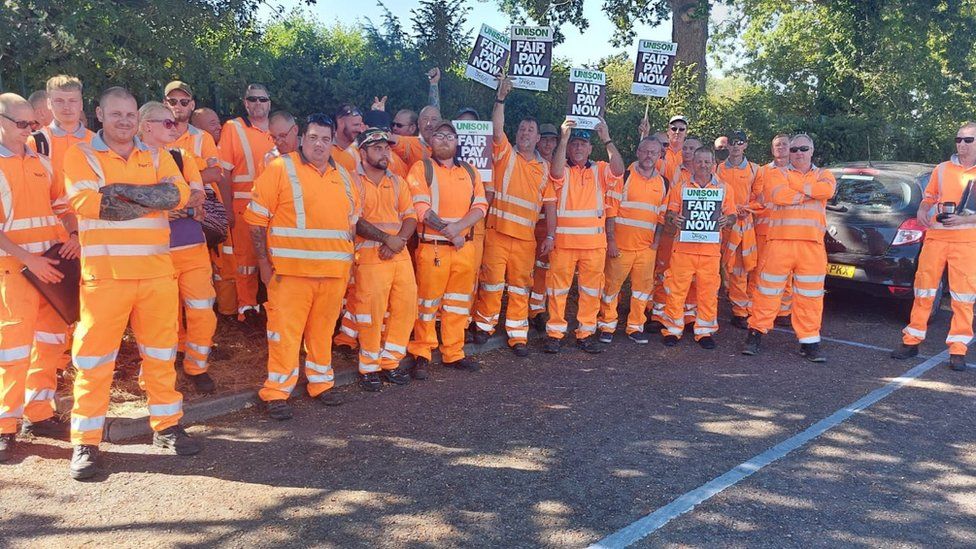 East Suffolk Norse refuse workers