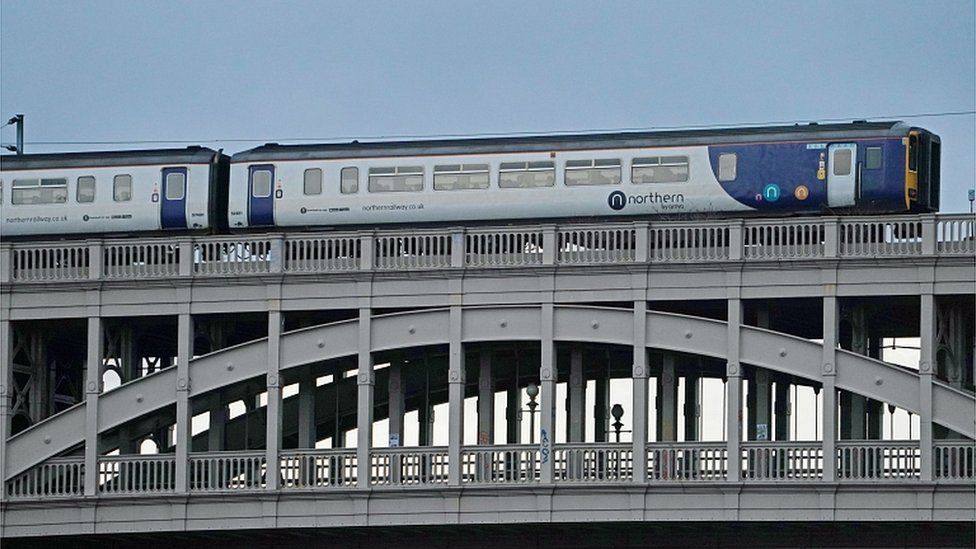 Northern train crossing the High Level Bridge