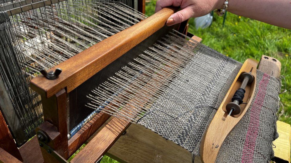 Linen weaving