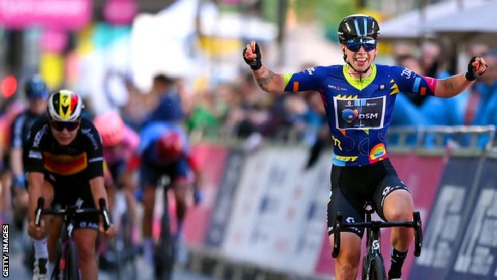 RideLondon Classique: Lorena Wiebes wins third stage to wrap up overall ...