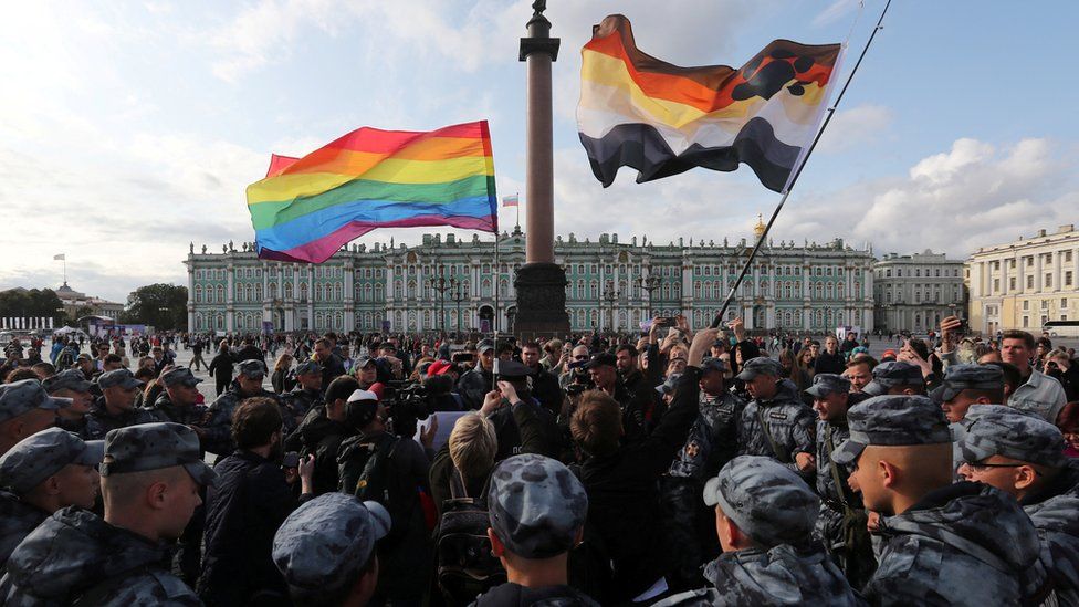 Акция протеста в поддержку ЛГБТ в Санкт-Петербурге