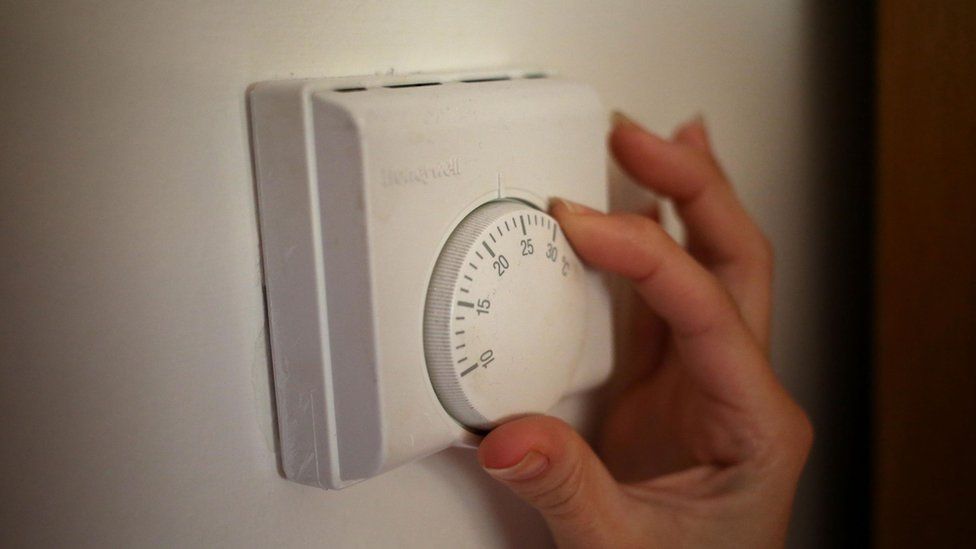 Call for new 'fuel poverty' definition BBC News