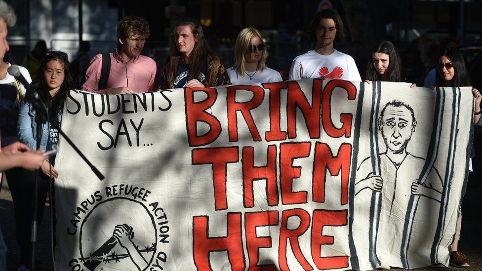 Australians Losing Faith With Mainstream Politics, Study Finds - BBC News