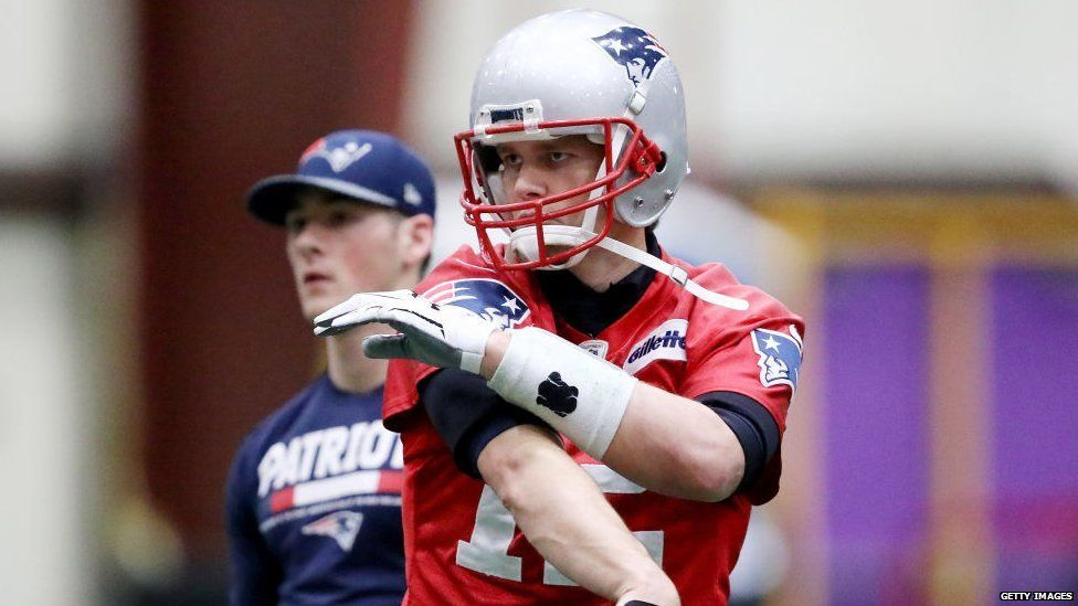 Patriots' quarterback Tom Brady advocates for an "alkeline" diet to lower the blood's PH levels