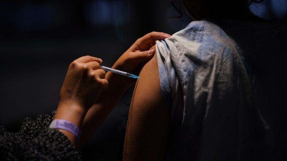 Covid-19: Low vaccine take-up areas targeted in Birmingham