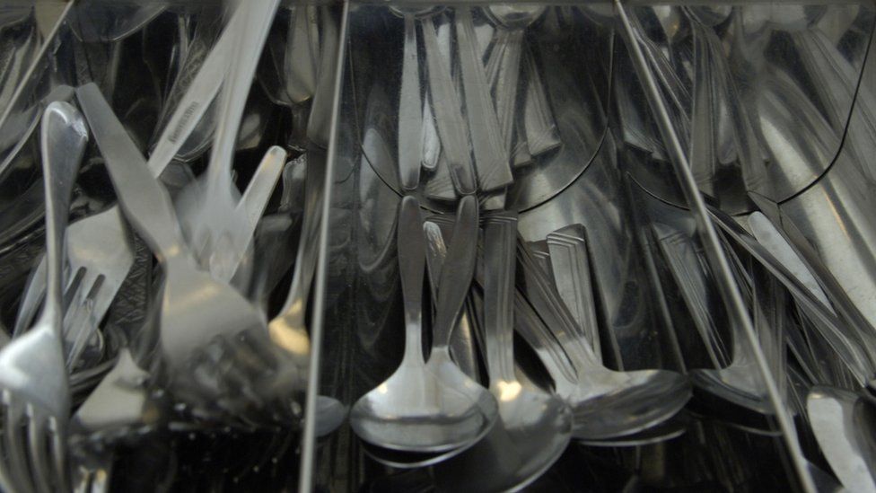 A tray of cutlery