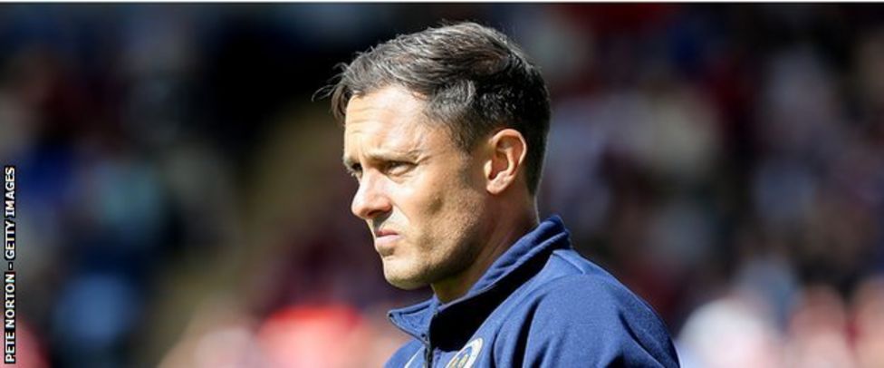 Manager of shrewsbury town football club hi-res stock photography and images - A