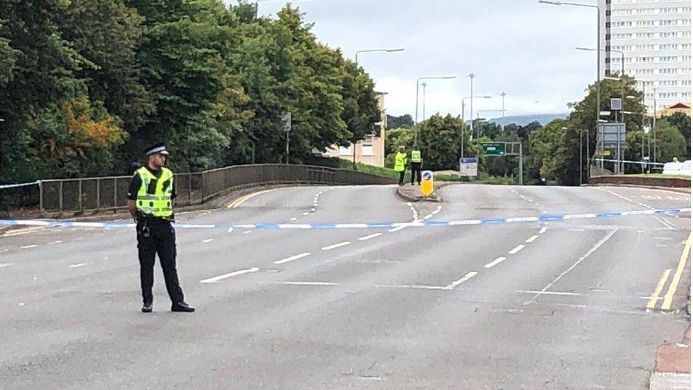 Teenage pedestrian killed in Glasgow hit and run BBC News