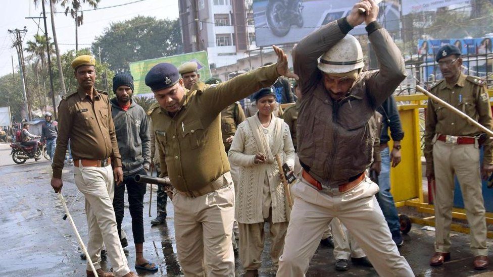 Police beating up protesters in Bihar state