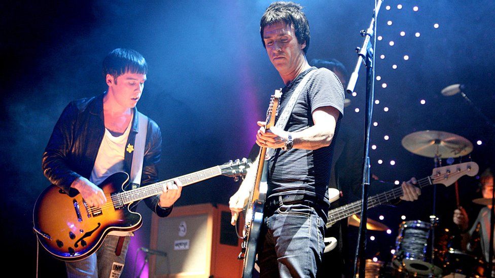 Johnny Marr with The Cribs in 2008