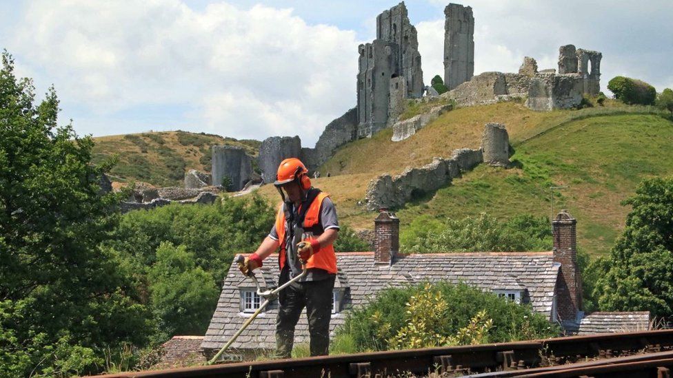 Maintenance on Swanage Railway at Corfe Castle