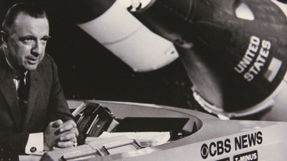 Walter Cronkite reportando sobre la NASA para CBS News, entre 1969 y 1974.