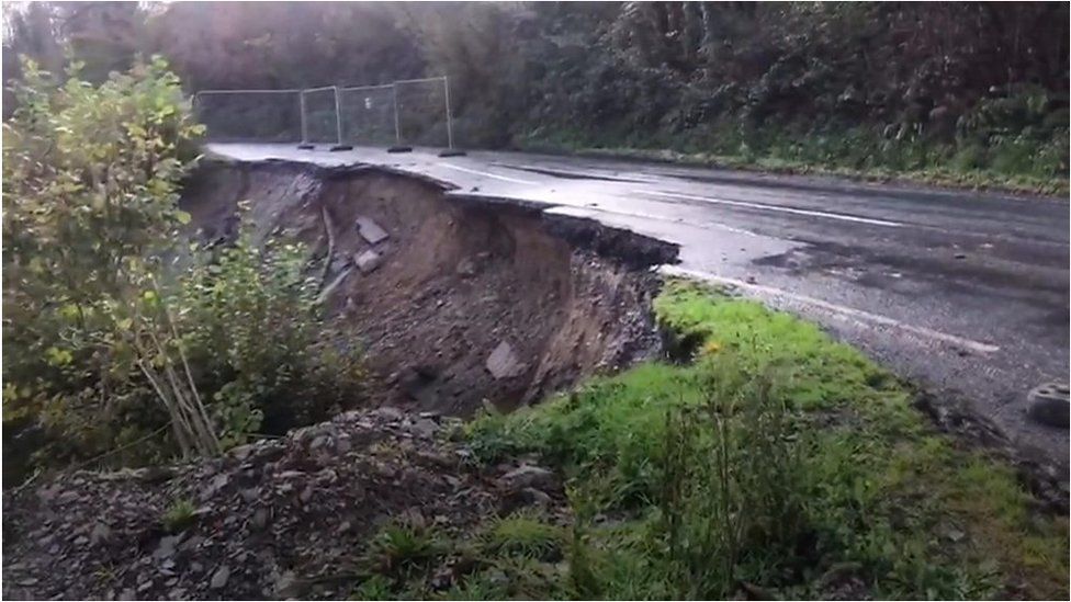 A470 Powys road closure sends drivers on two hour detour BBC News