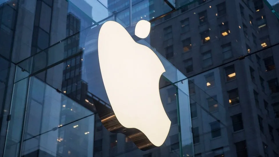 Apple should pay €13bn Irish tax, argues EU lawyer _98136569_apple.logo.close.lit.g.jpg