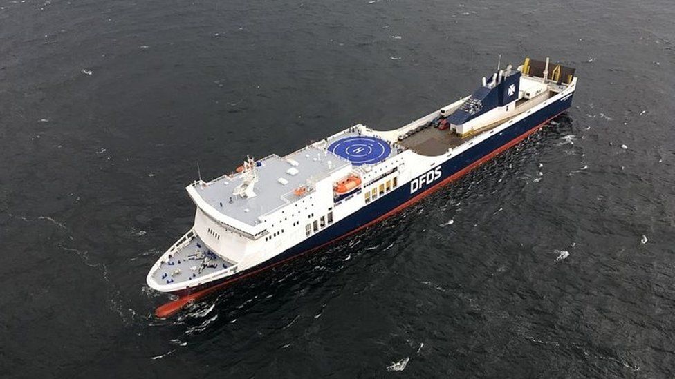 Baltic ferry Regina Seaways resumes journey after 'fire' - BBC News