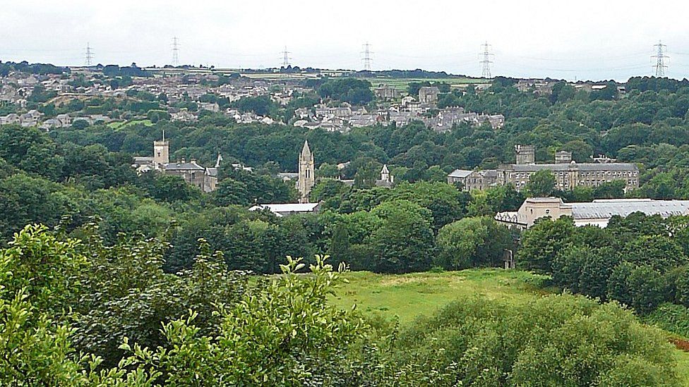 View towards West Vale from Elland