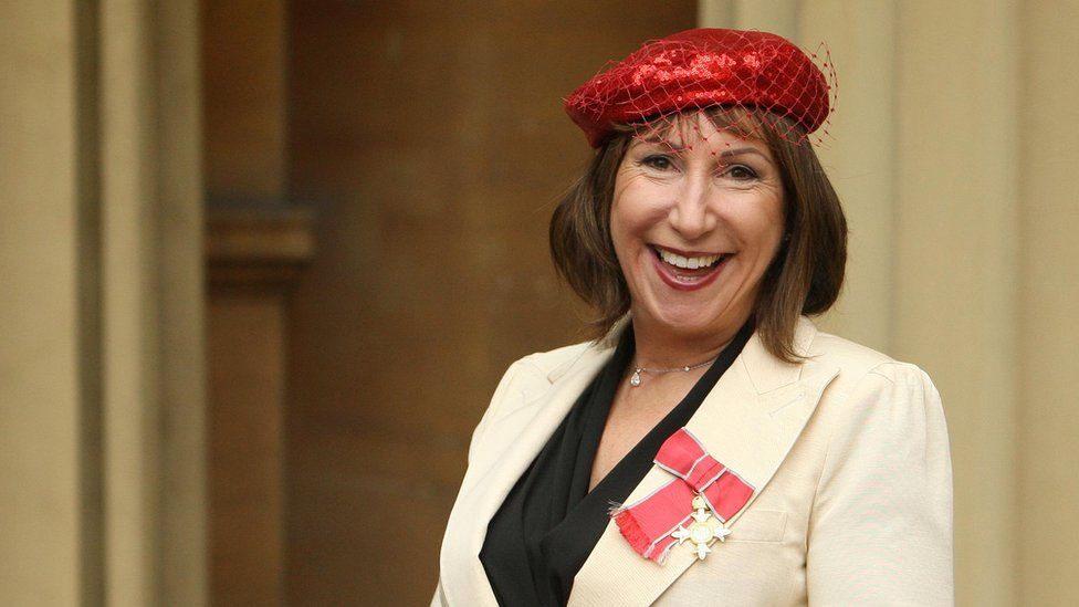 Kay Mellor death: Family thanks fans for 'wonderful words' - BBC News