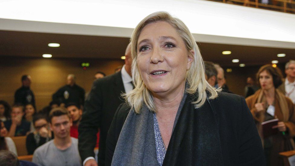 Marine Le Pen in court in Lyon (20 October)