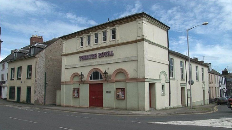 Dumfries Theatre Royal reopens after major renovations BBC News