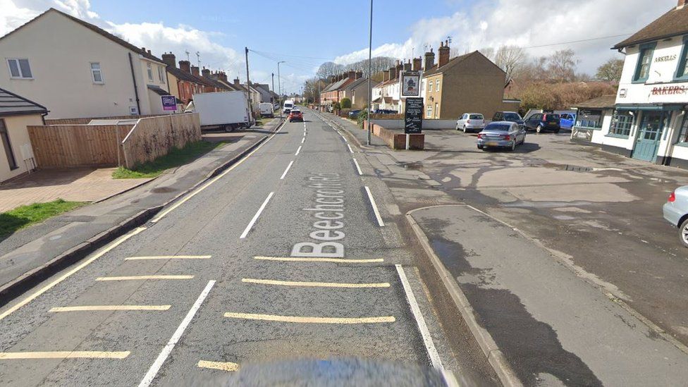 Swindon road reopens after crash involving two children and car - BBC News