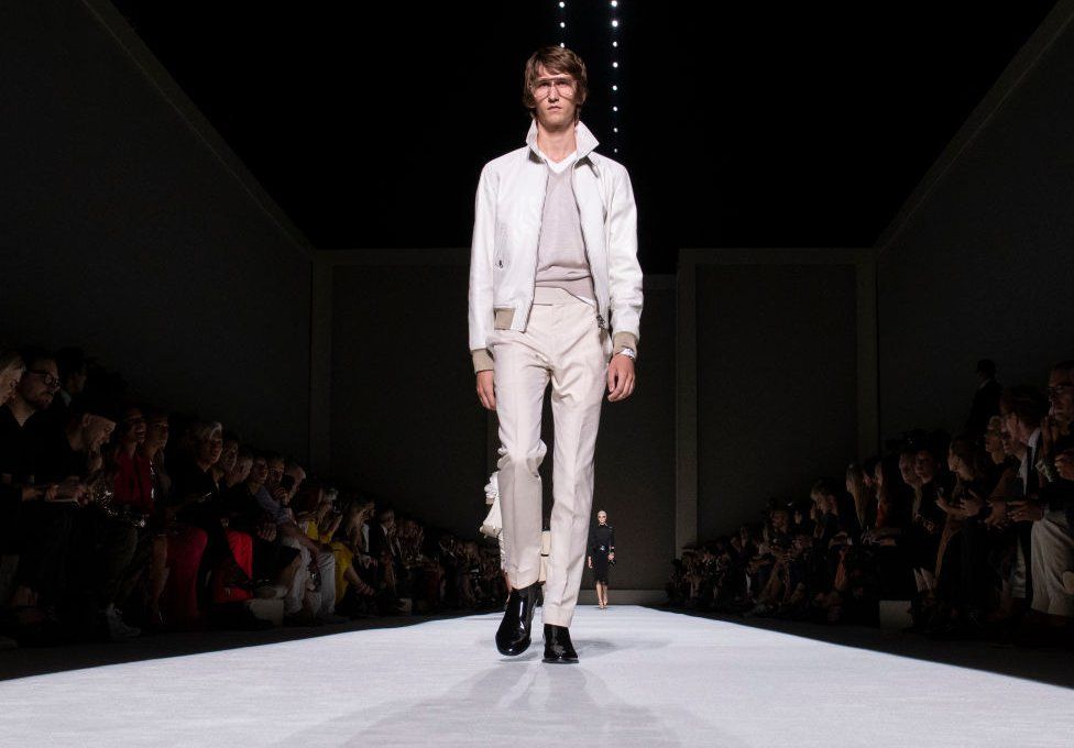 Tom Ford Closes New York Fashion Week With a Lavish, Disco-Inspired Show -  EBONY