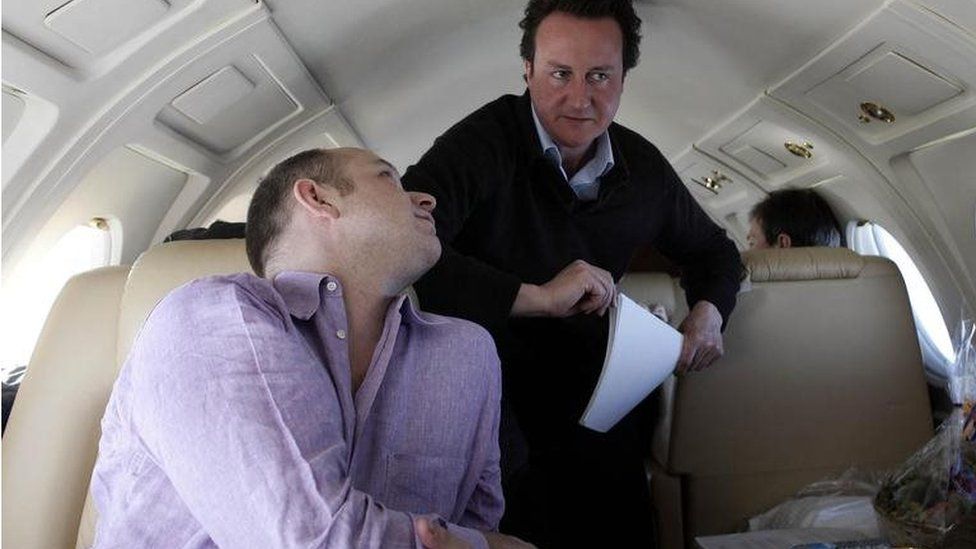 Steve Hilton (l) and David Cameron in 2006