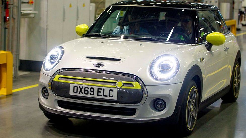BMW will build its new electric Mini at its Cowley plant near Oxford