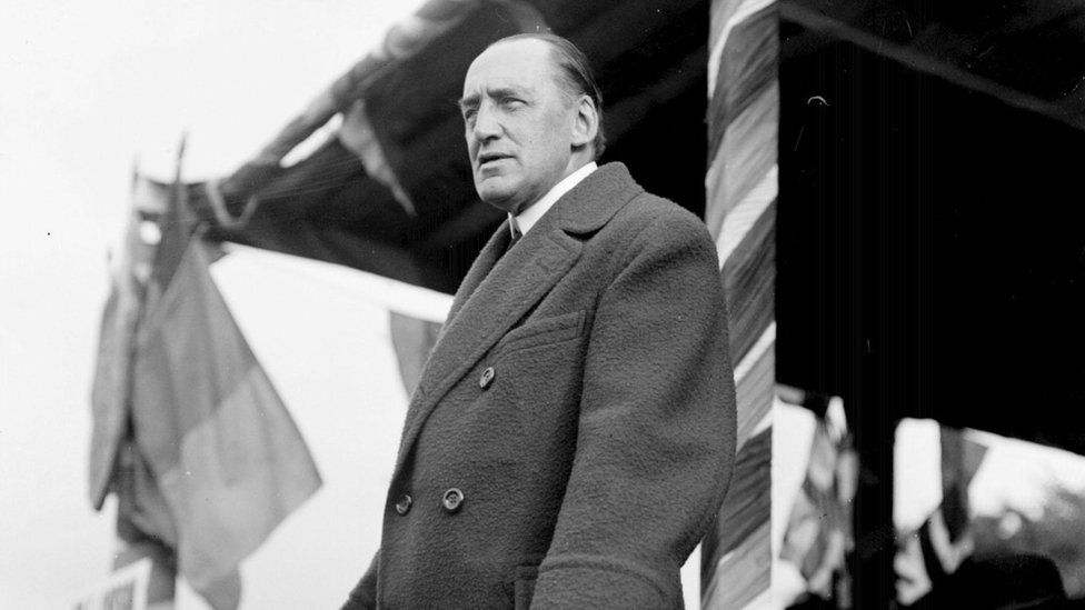 Sir Edward Carson speaking at an anti-home rule rally in 1913