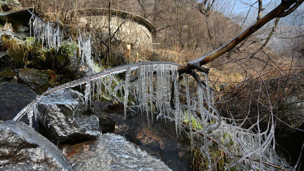 Icicles seen formed due to the leakage in a water pipe on a cold morning on December 22, 2022 in Srinagar, India. Kashmir reels under freezing weather as mercury plunges to minus 5.5°C in Srinagar. (