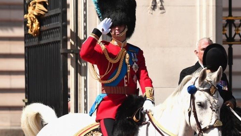 Prince William in Trooping the Colour rehearsal BBC News