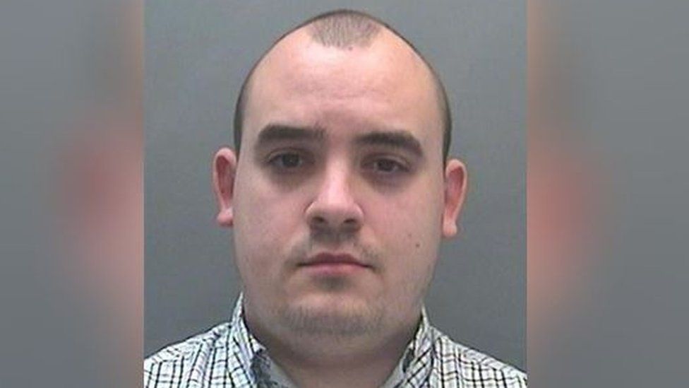 Pontypridd Man Owain Thomas Jailed For Grooming 146 Children Online Bbc News - roblox gang rape shocks mother bbc news