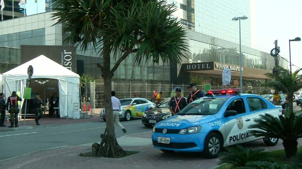 Exterior of hotel in Rio where Patrick Hickey was arrested, with police car (17 August 2016)