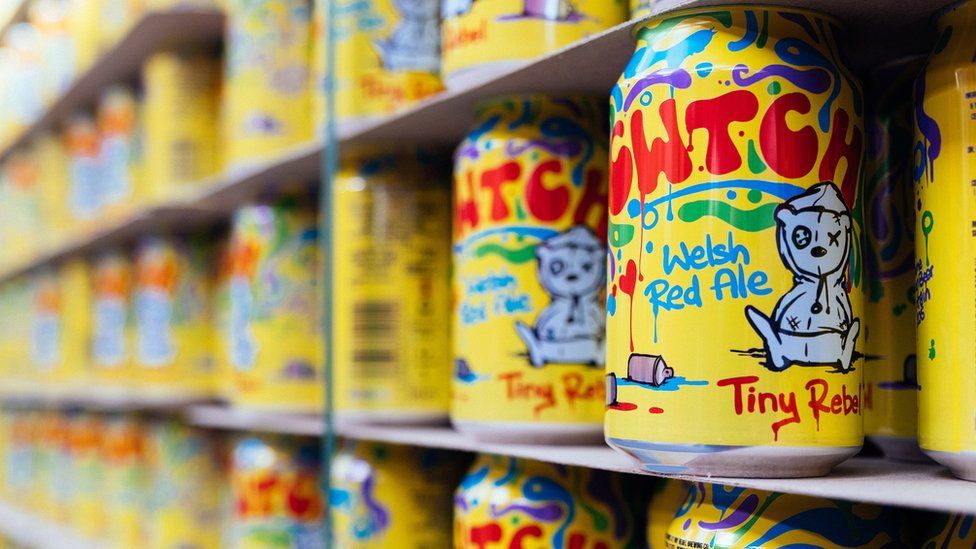Cans of Cwtch beer
