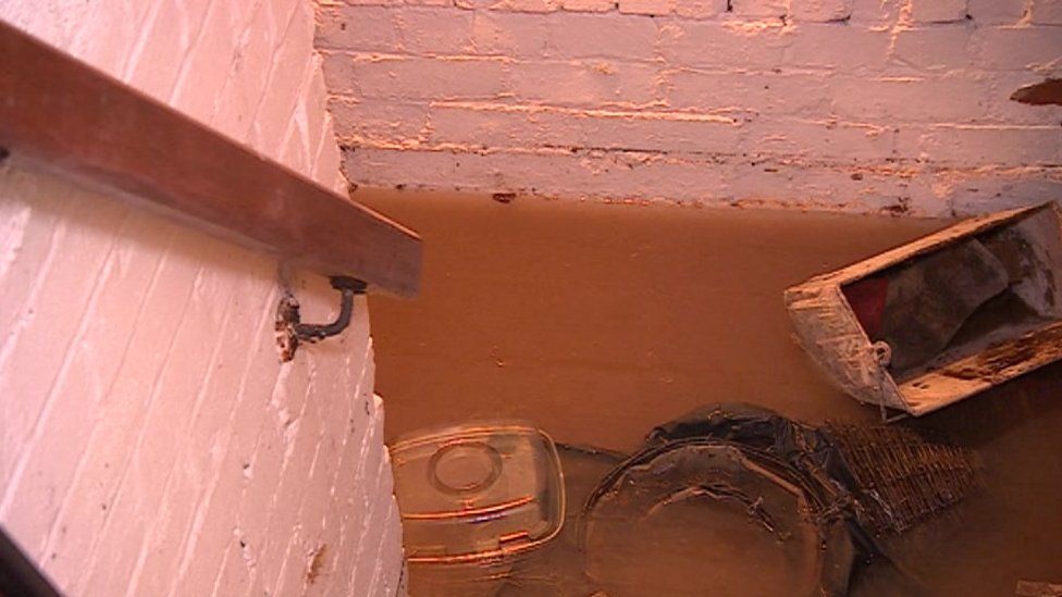 Nottingham street severely damaged by burst water pipe BBC News