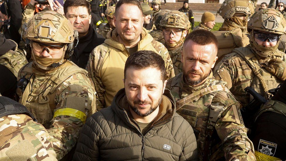 President Zelensky surrounded by troops