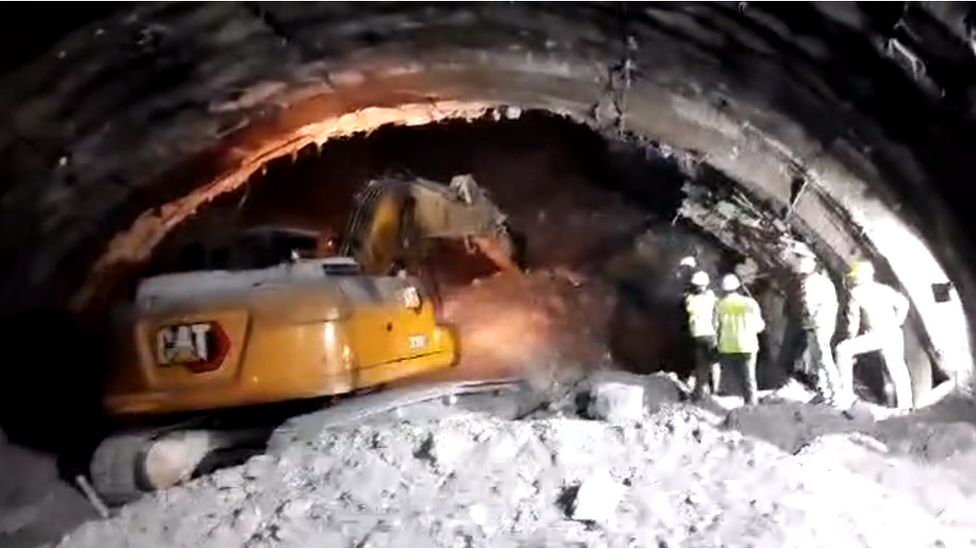 Tunnel collapse