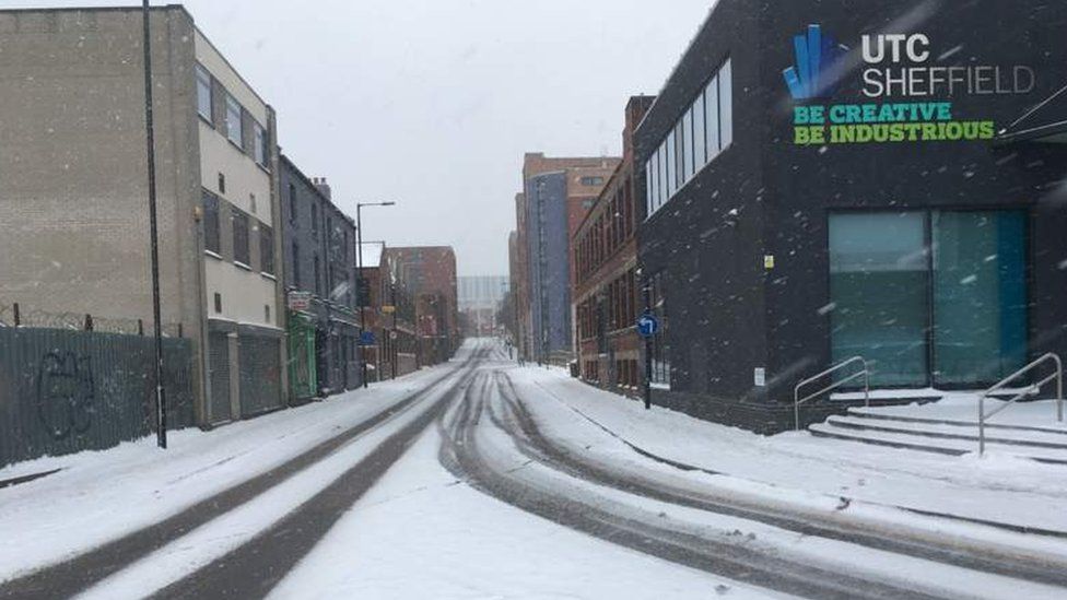 Snow and ice shuts more than 1 500 schools in Yorkshire BBC News