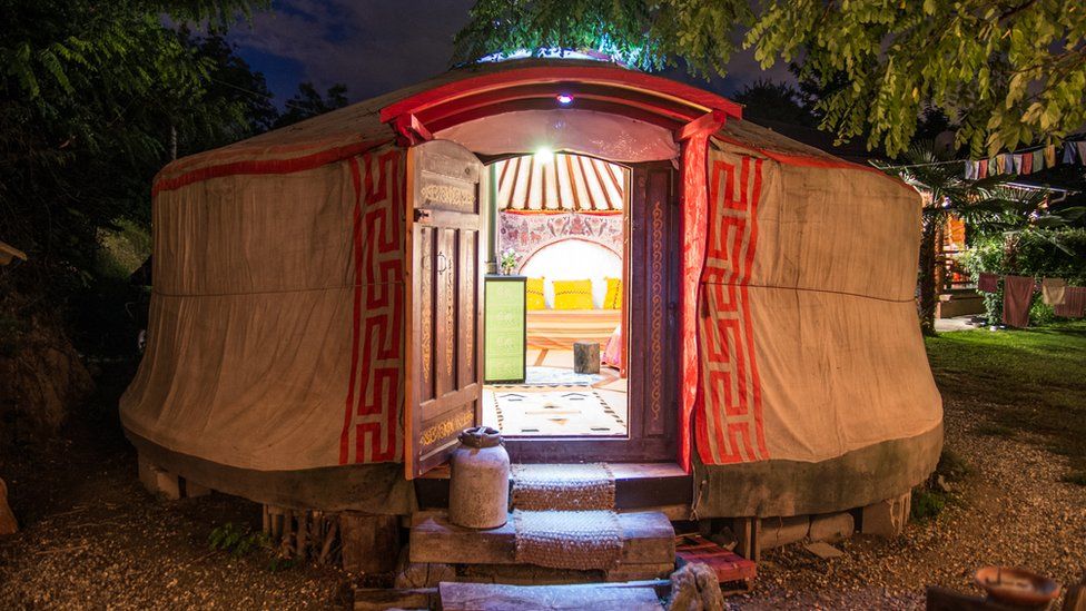 A tent listed on Ecobnb's website