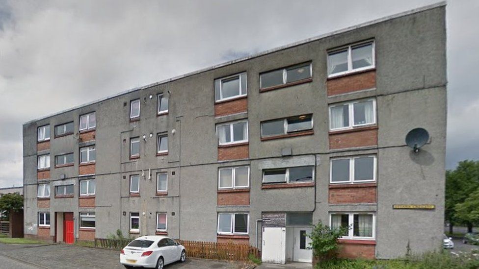 Five people rescued from blaze at flats in Dalmuir BBC News