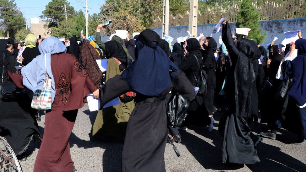 Women protest in Afghanistan demanding education