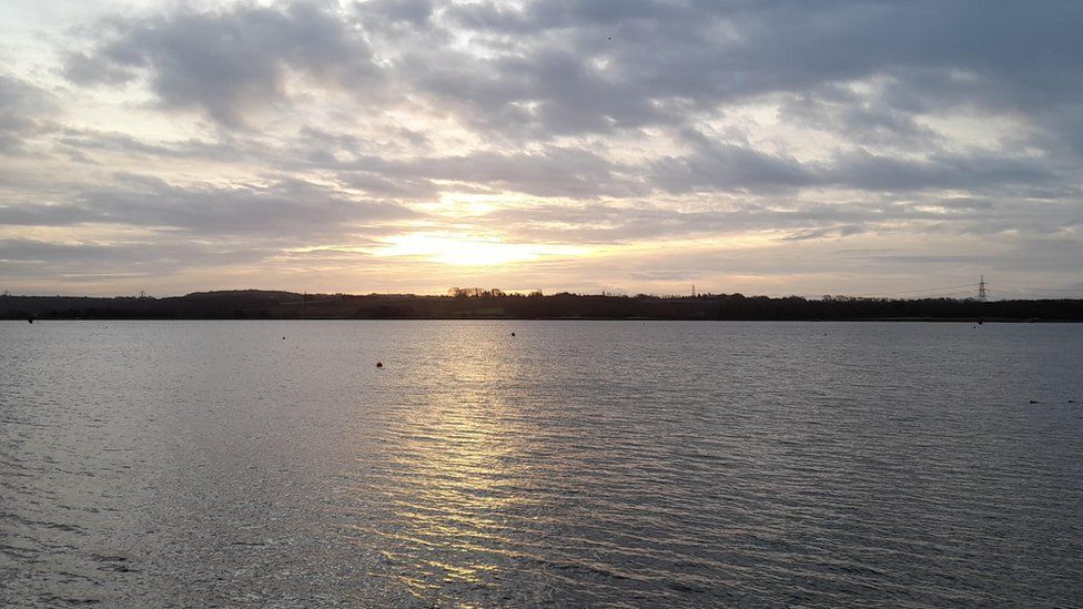 An early morning view of Oxfordshire's Farmoor Reservoir snapped by Weather Watcher billyboy